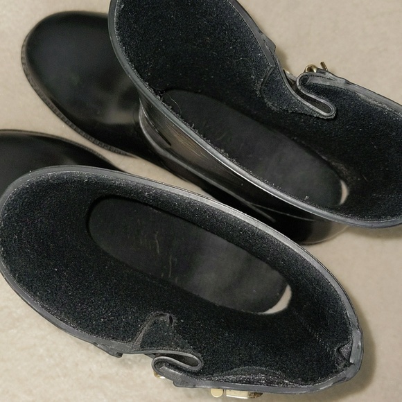 Vince Camuto Rain Boots - Picture 10 of 11